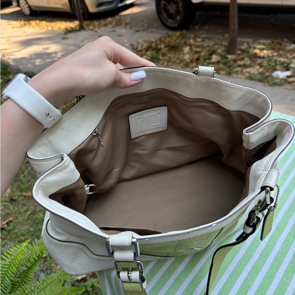 Coach Hampton White Leather Stripe Buckle Double Handle Satchel Shoulder Bag - Picture 4 of 9